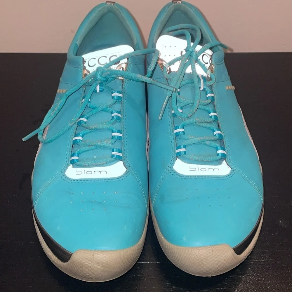 ECCO‎ Natural Motion Biom Teal Spikeless Golf Shoes.  Size 40.  Leather.